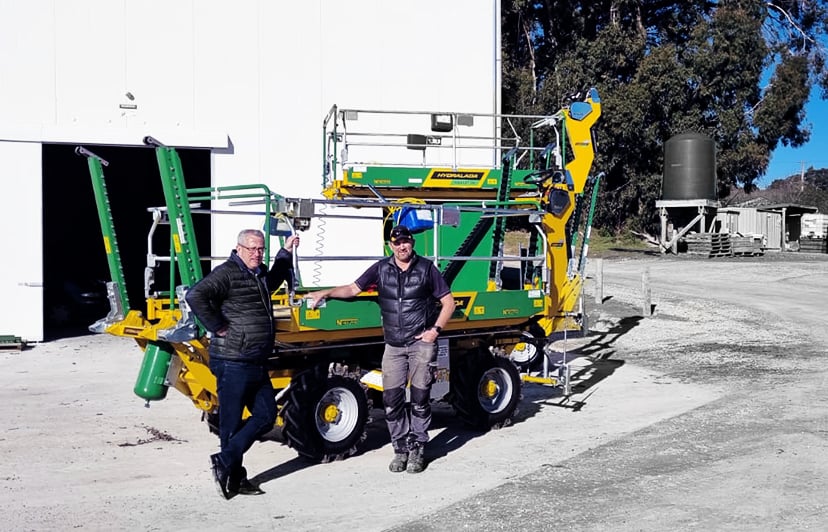 Blog_November_Customer_Delivery_Simon_Eastern
